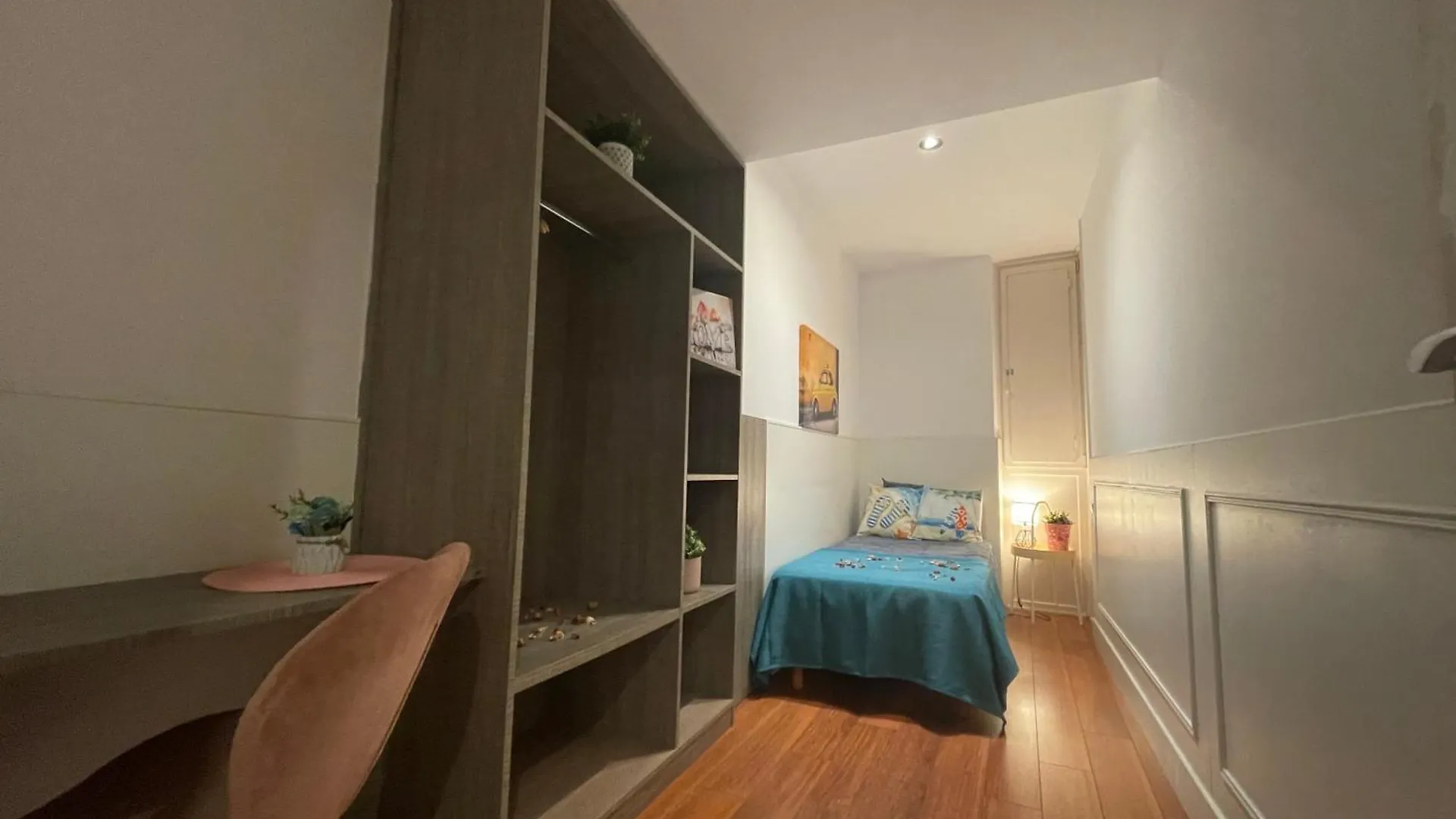 Moll De La Fusta Rooms Barcelona Hostel