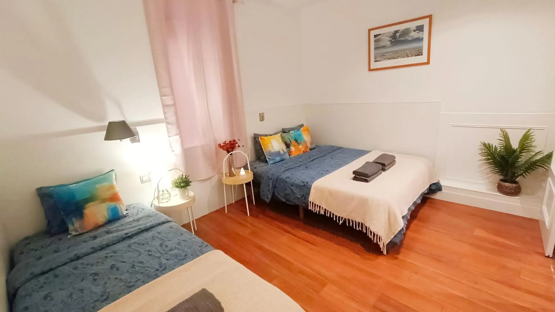 Moll De La Fusta Rooms Barcelona Spain