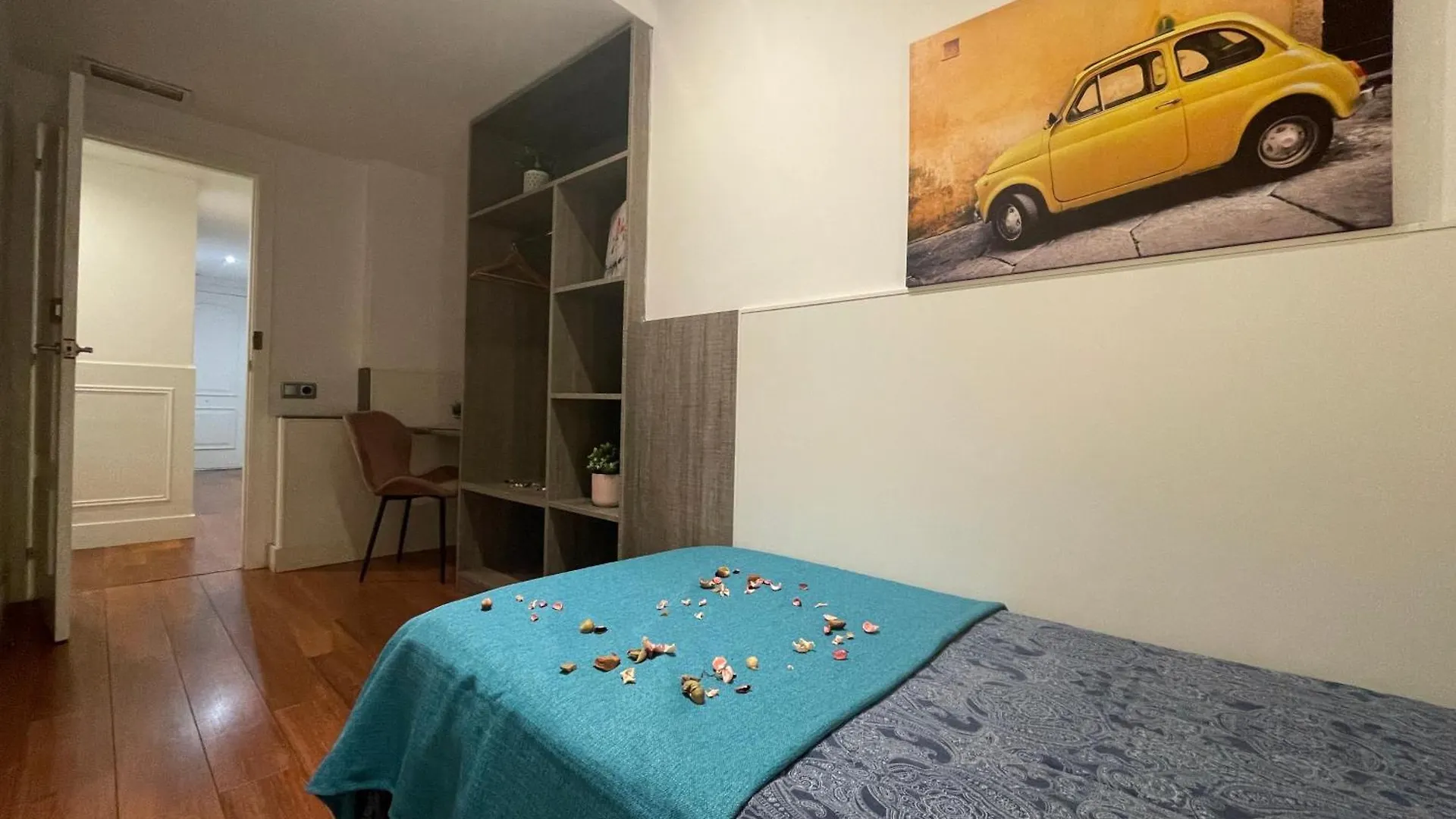 Moll De La Fusta Rooms Barcelona Hostel
